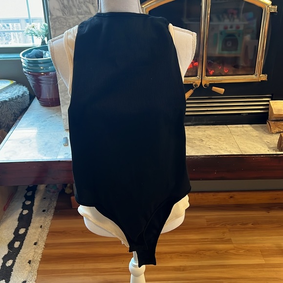 4 Backless Cross-Back Bodysuits - Picture 6 of 6